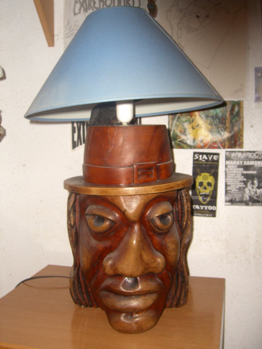 lampara de brujo hecha de eucalipto murciano
