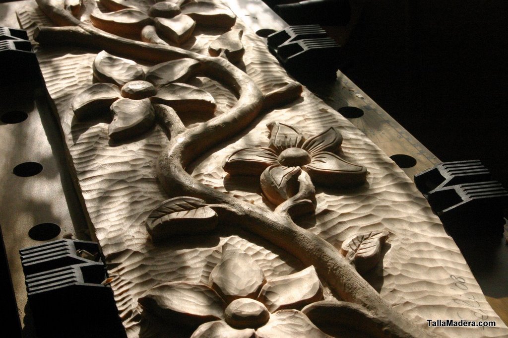 El relieve acabado, antes del lijado