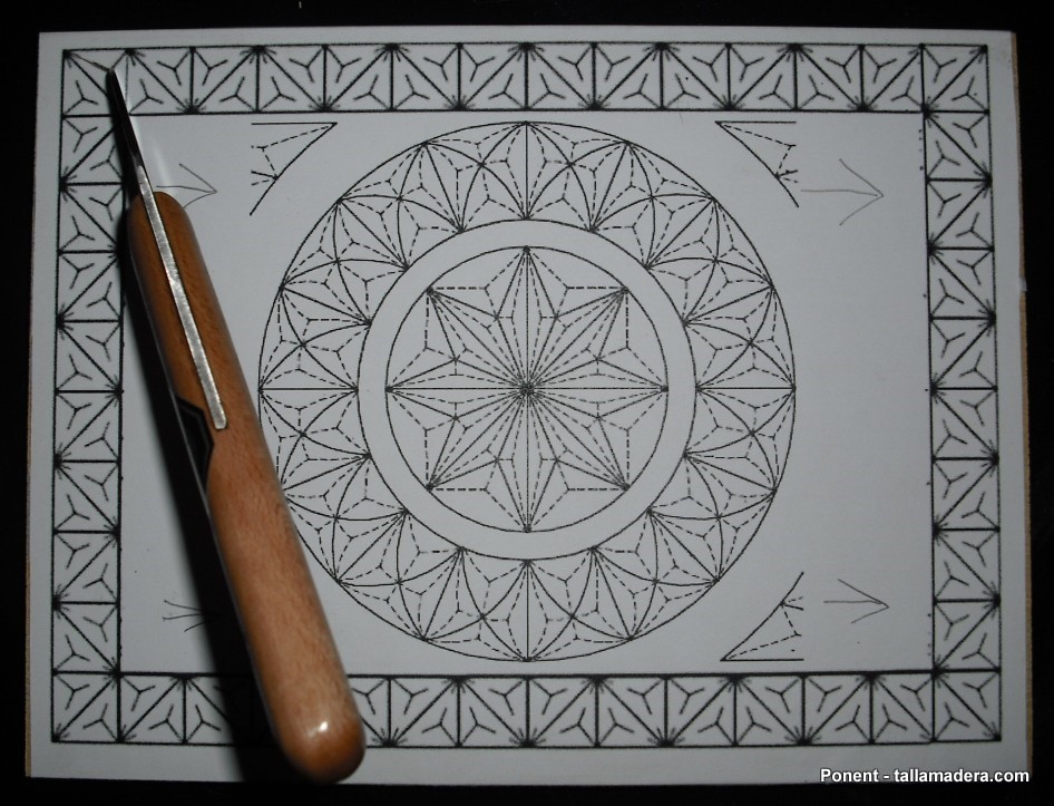 El dibujo pegado sobre la tabla y alisado