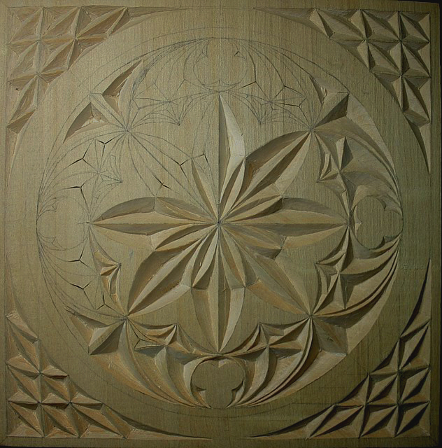 Diseño de chip carving con estrella y hojas
