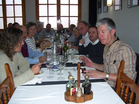 La comida del encuentro en el restaurante (3)