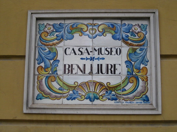 Rótulo de azulejos de la Casa-Museo Benlliure (Valencia)