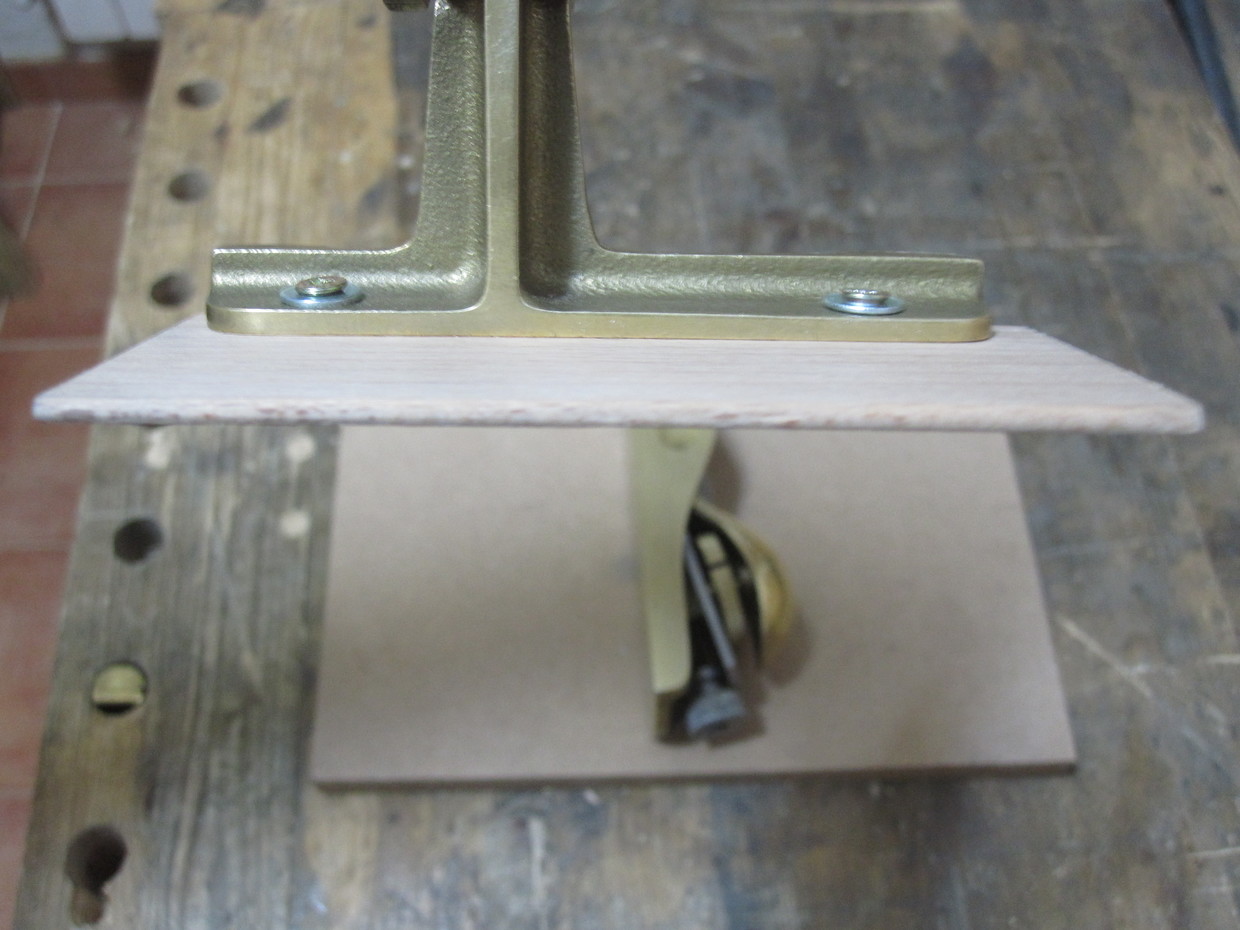 La pieza de madera preparada para el rebaje